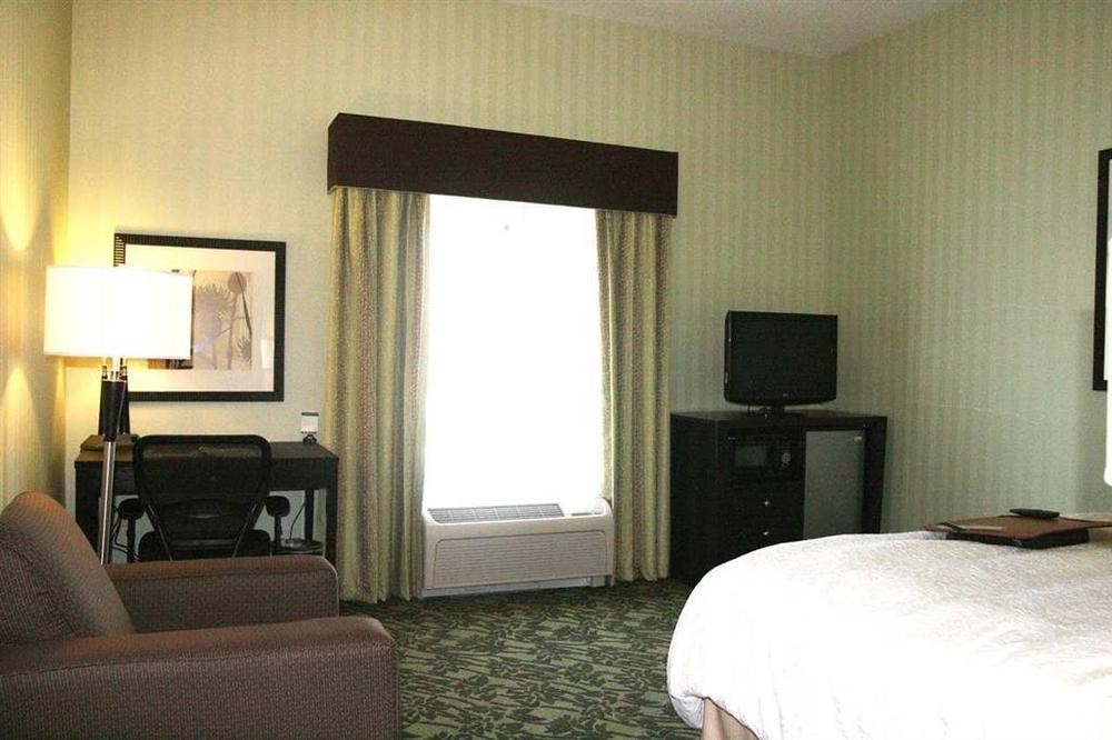 Hampton Inn Detroit Roseville Clinton Township Rom bilde