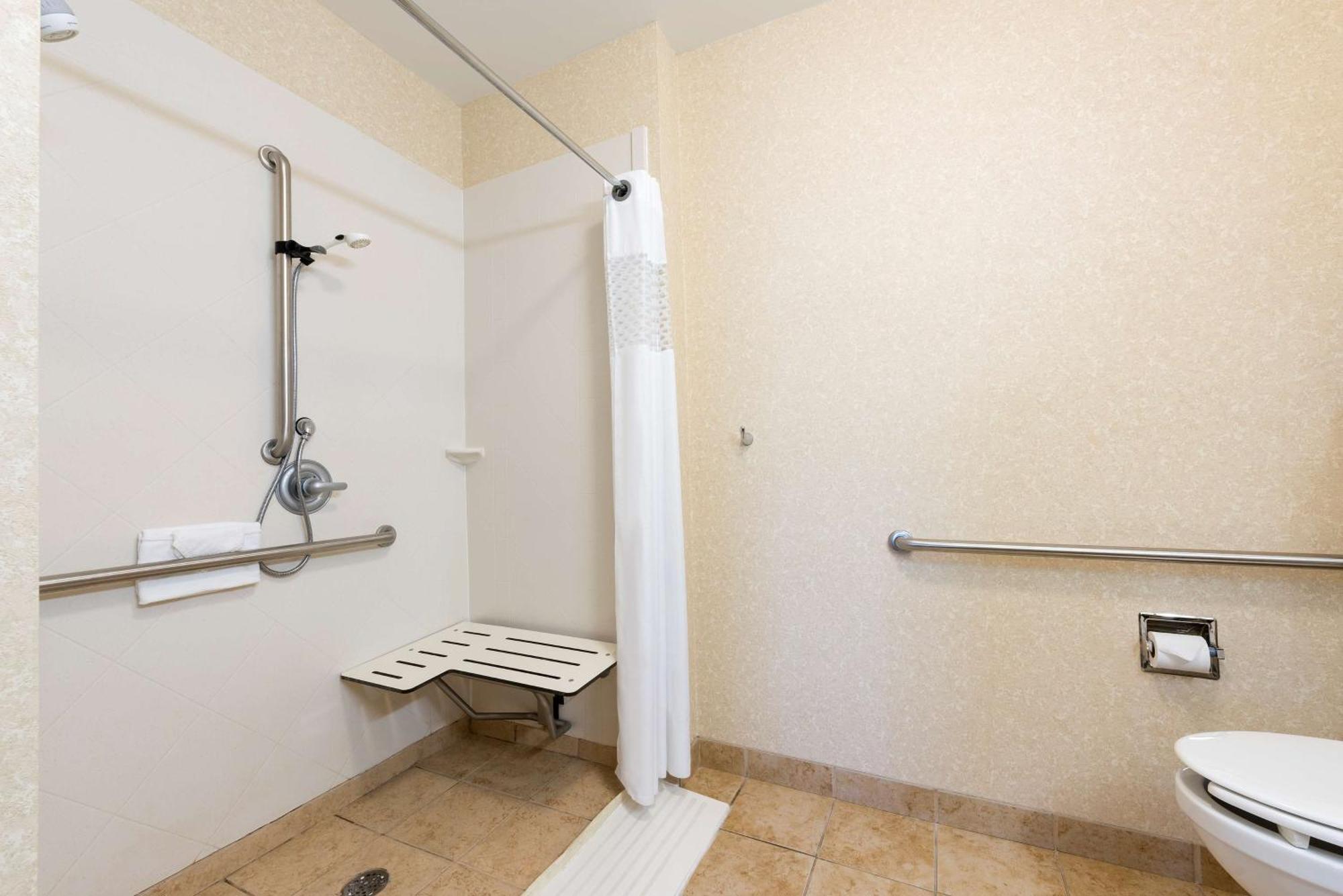 Hampton Inn Detroit Roseville Clinton Township Eksteriør bilde