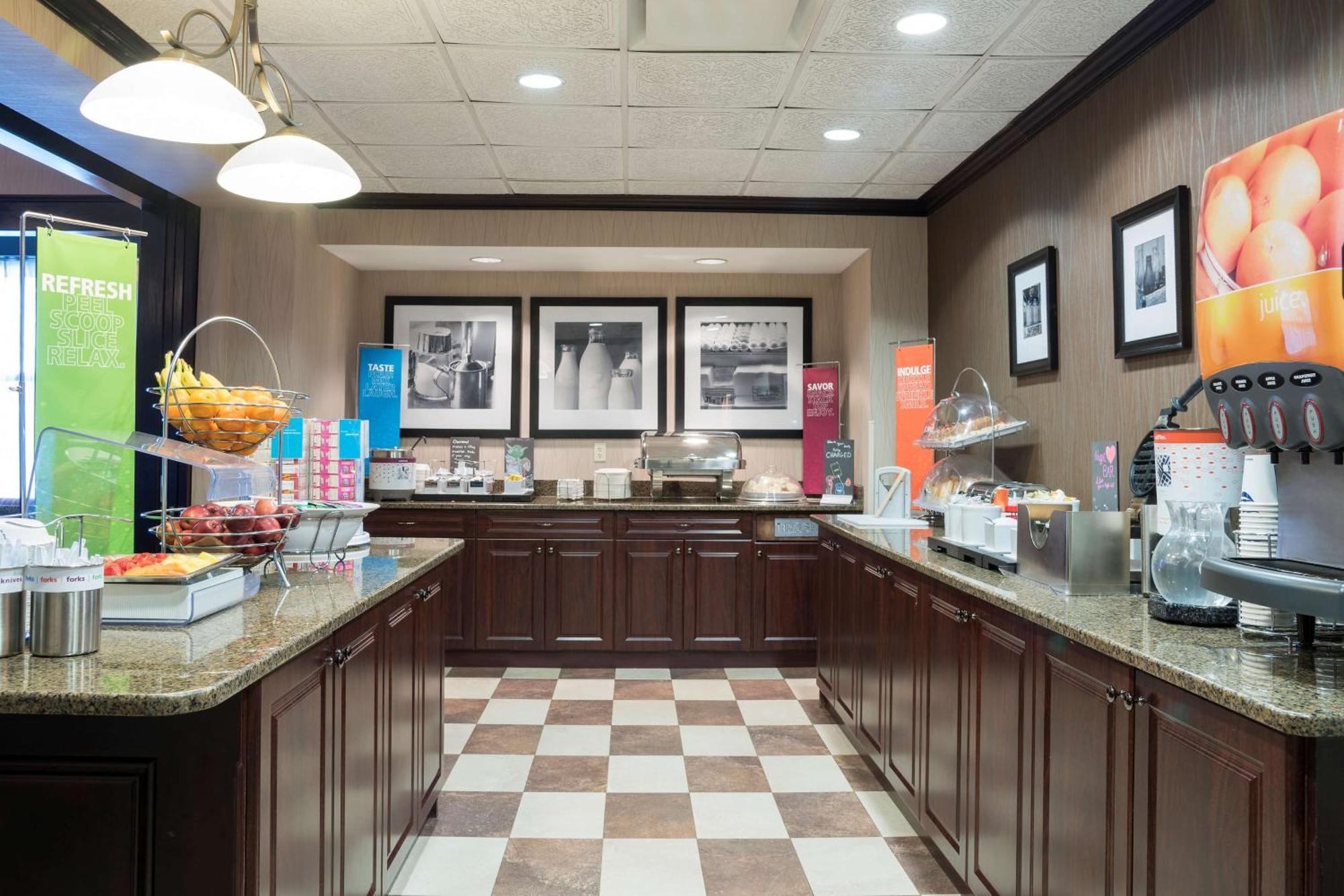 Hampton Inn Detroit Roseville Clinton Township Eksteriør bilde