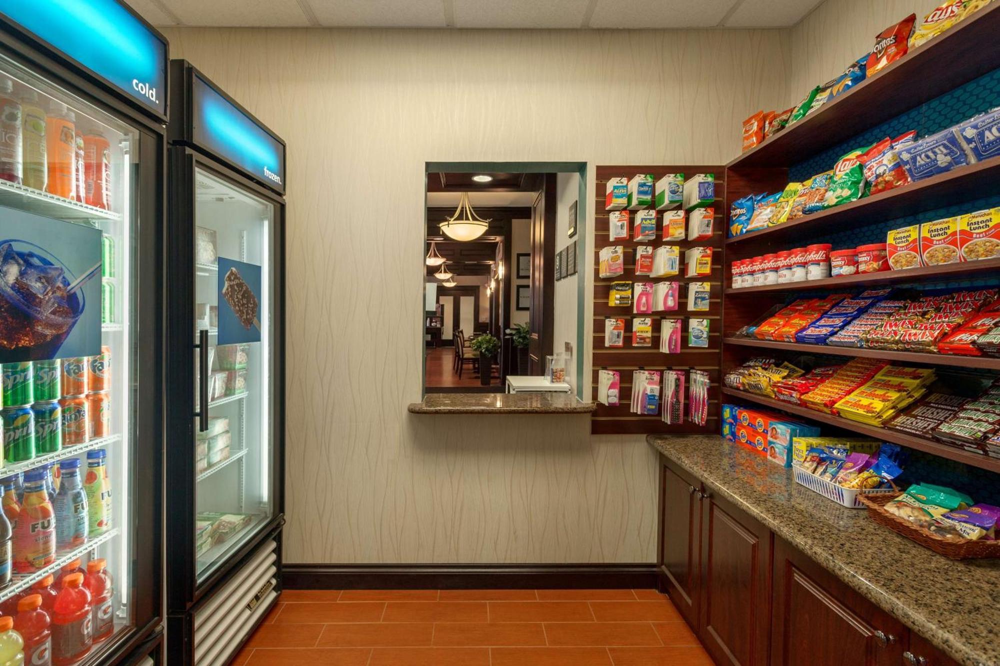 Hampton Inn Detroit Roseville Clinton Township Eksteriør bilde
